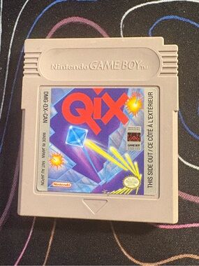 Nintendo Gameboy Color: Qix
